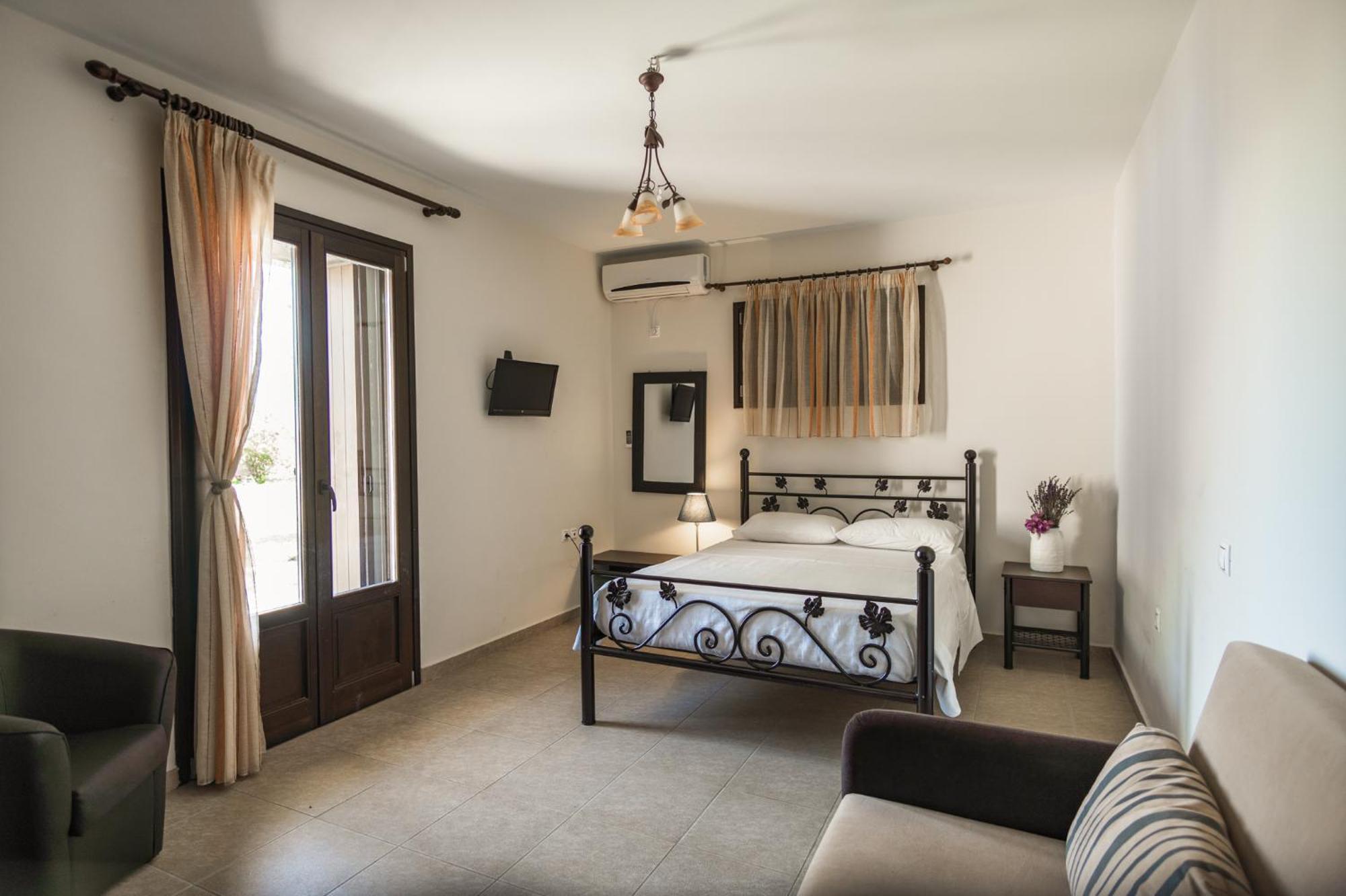 Xenios Kotronas Apartment Luaran gambar