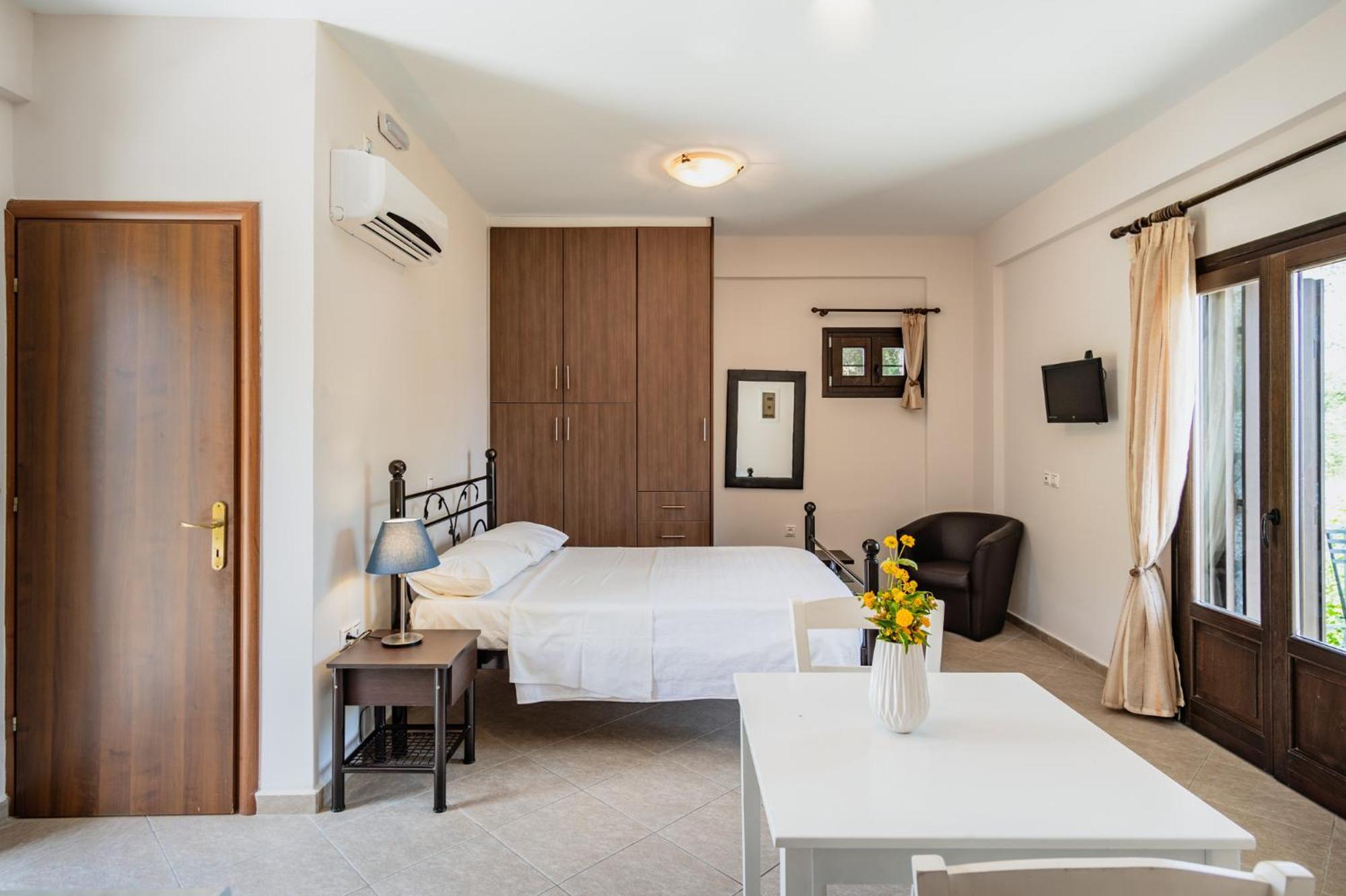 Xenios Kotronas Apartment Luaran gambar